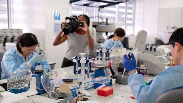 Behind the scenes of a video shoot in the UCLA Jonsson Cancer Center Genomics Shared Resource
