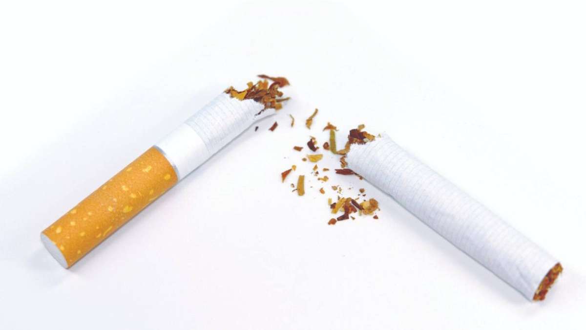 how much is tobacco Cigarettes Cost Nearly 10x More in Australia Than India A pack of Marlboro  cigarettes costs around ₹3,447 in Australia compared to ₹363 in India. The  UK, Singapore, and the US also have