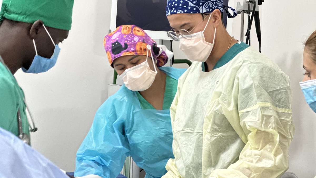 Visiting Rwanda to train clinicians in critical digestive disease procedures