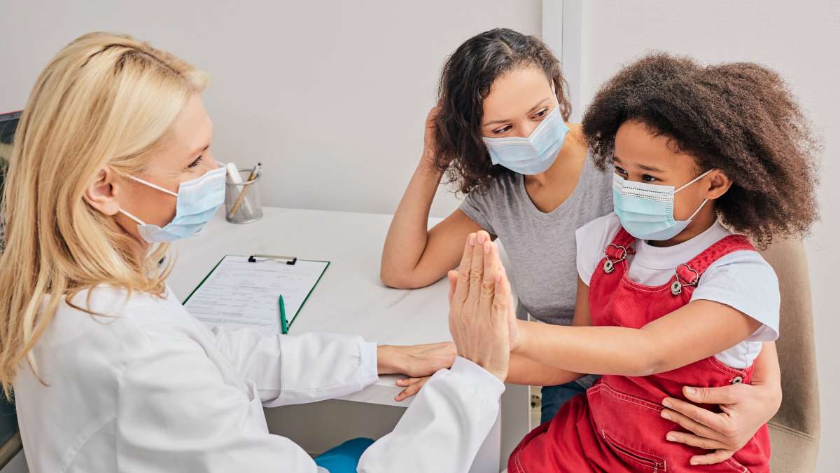 Female ER physicians order more tests and admit more patients than male physicians,