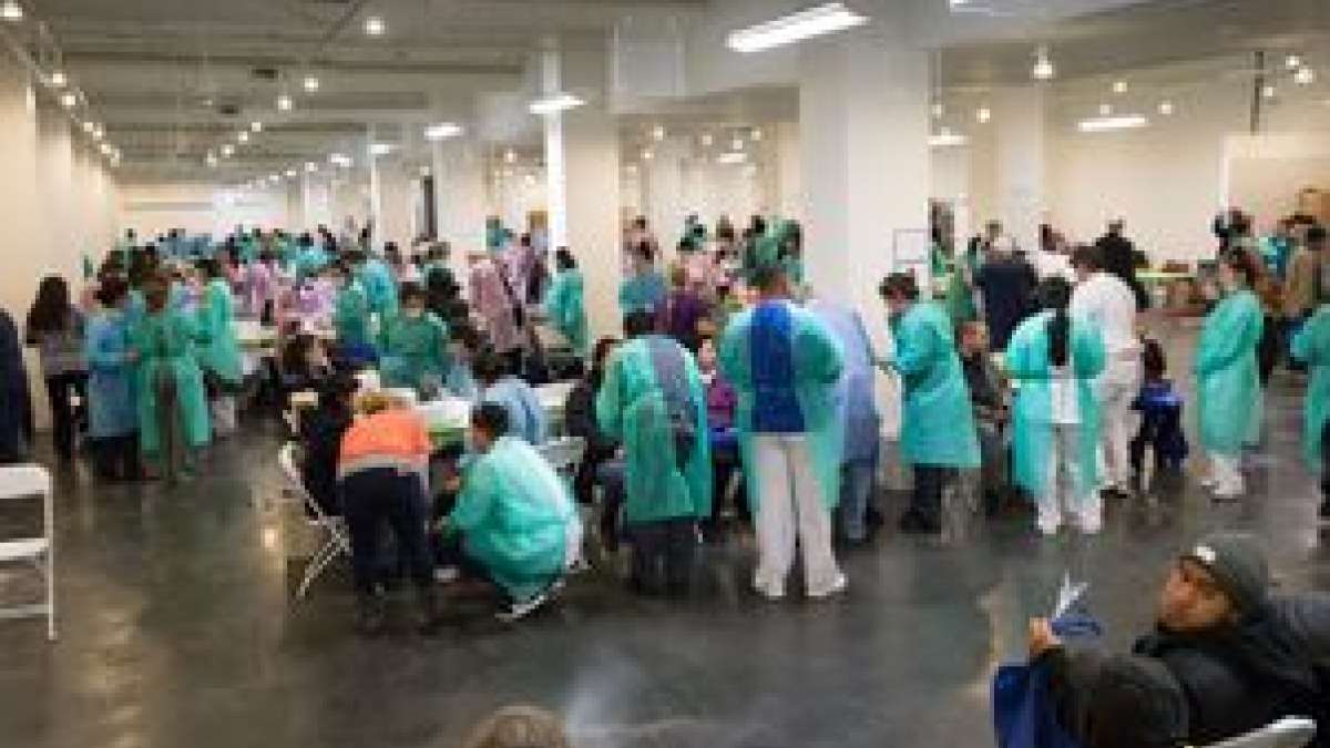 Hundreds of UCLA medical and dental staff students volunteer at free