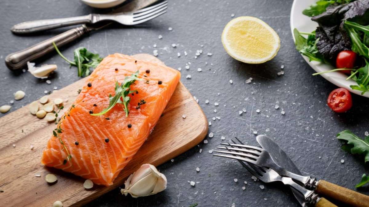 Diet rich in fatty fish good for cognitive function | UCLA Health