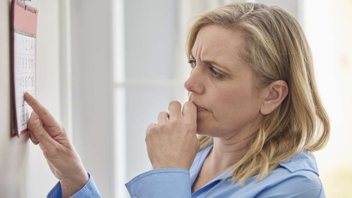 what helps with cigarette smoke in house How to Get the Smoke Smell Out of a House