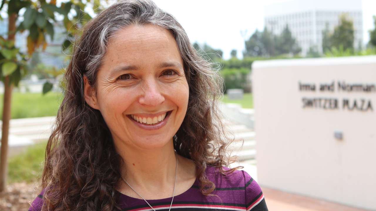 Dr. Liz Barnert