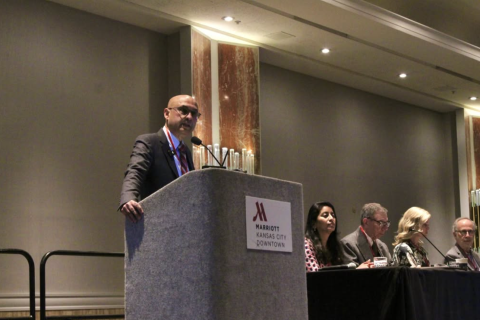 Dr. Rastogi speaking at Annual Dialysis Conference