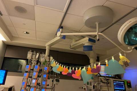 A tunnel of love for patients in the ICU