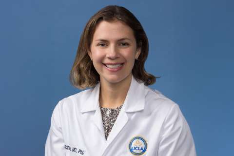 Headshot of Amy Vandiver.