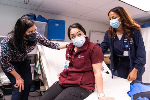 Jessica Philliips training nurse residents