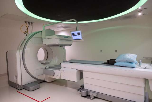 PET CT scanner machine