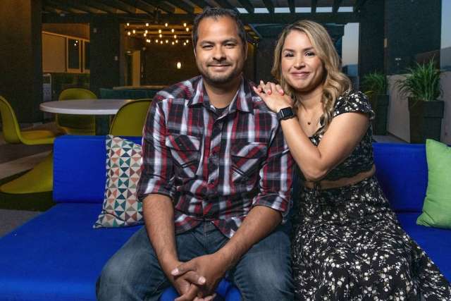 Kidney donor Yadira Ortega with brother Ricardo