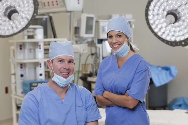 Male and female surgeons