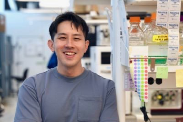 Jason Z. Zhang Headshot