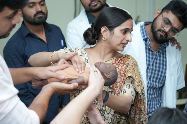 Dr. Aparna Sridhar sharing OBGYN techniques in India. 