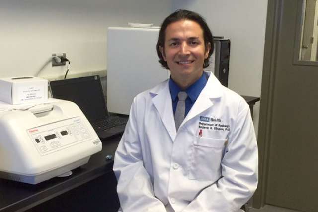 UCLA cancer researcher Benjamin Ellingson in his lab