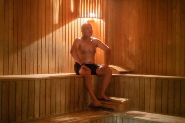 Benefits of sauna bathing for heart health