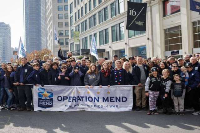 Dr. Sharon Hame and Dr. Kodi Azari during the NYC Veterans’ Day 2021 parade for Operation Mend.