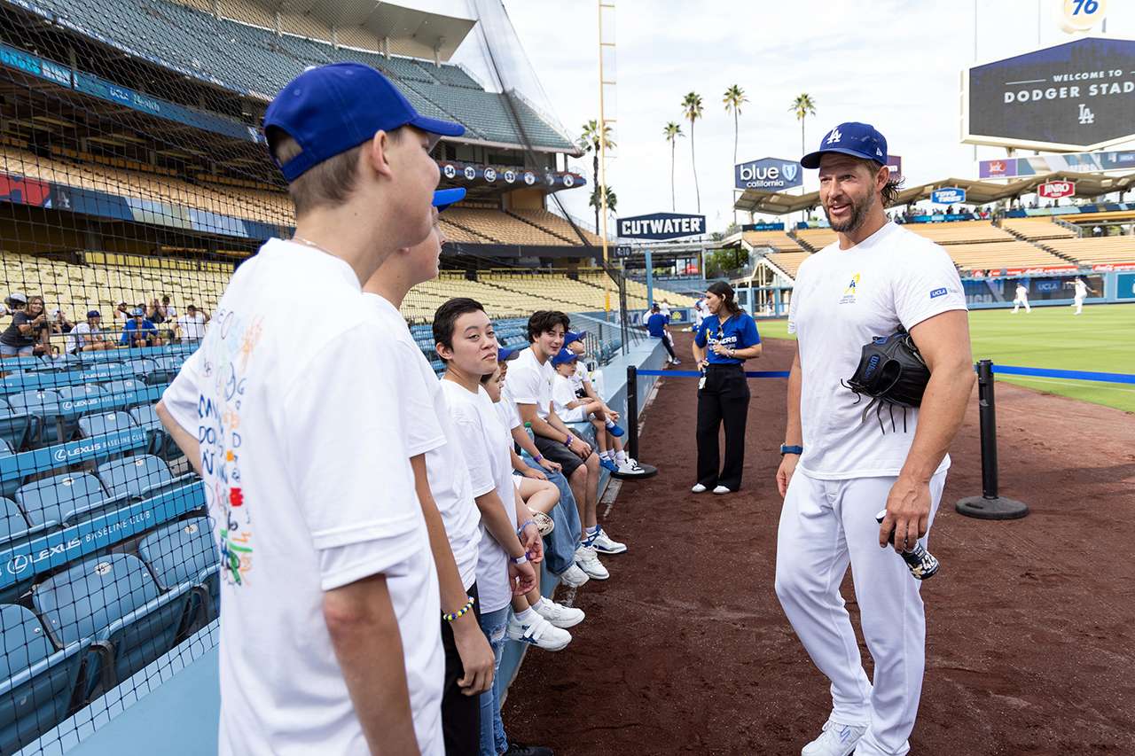 Dodgers pitcher Clayton Kershaw meets with three cancer survivors