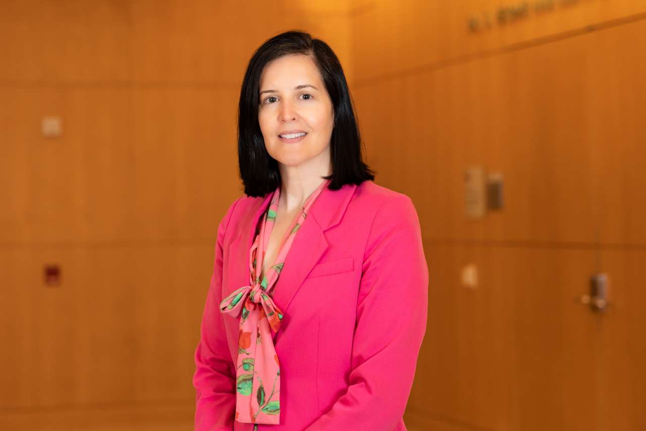 Jessica Phillips is the executive director of nursing practice, education and research for the UCLA Health Center for Nursing Excellence. 