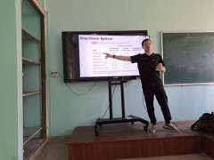 Dr. Jordan Francke teaching in Vietnam for DAPM Global Health Initiatives