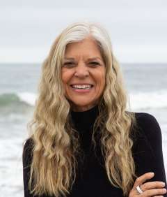 Sue Smalley Headshot