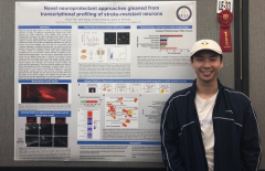 Brian Toh after receiving 2nd place neuroscience prize