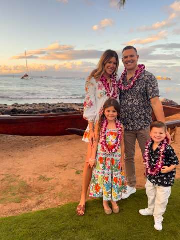 DAPM Dr. David Boldt and family in Hawaii