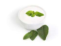 Yogurt with peppermint leaves 