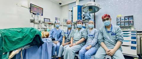 Dr. Jenny Tang simulation training with mentor in Hangzhou, Dr. Zhang