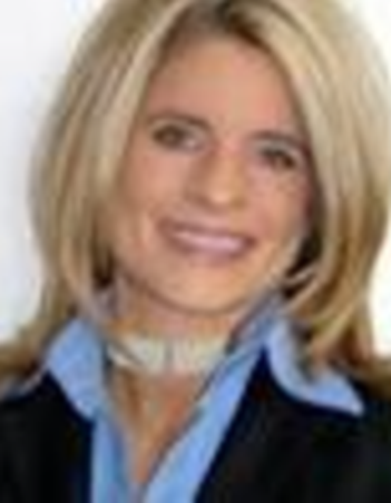 Headshot of Linda Victor in an indoor setting