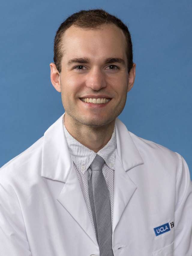 Headshot of Thibault Philippine, MD