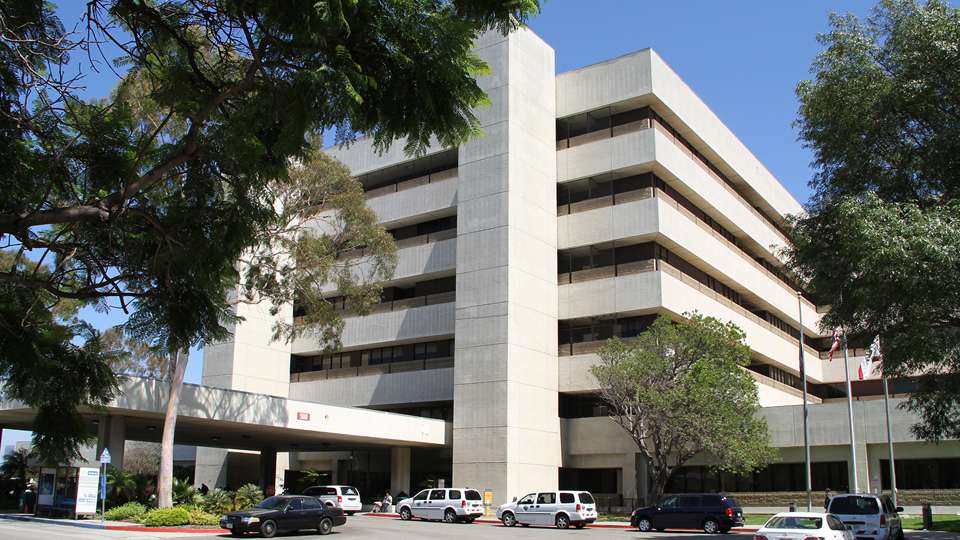 VA Greater Los Angeles Hospital Exterior