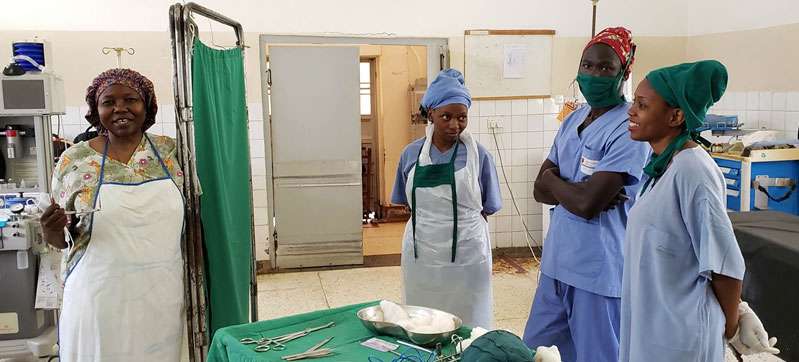 Doctors in Uganda in an operating room