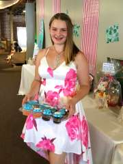 Cupcakes for Cancer founder Makenna Liess