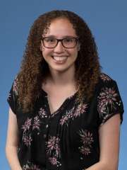 headshot of carly nahin acsw