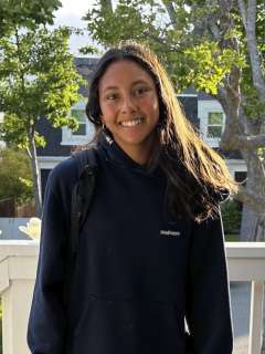 Ariya Prasad donates her Taylor Swift concert tickets to a child at Mattel Children’s Hospital