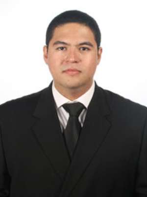 Dr. Manuel Cruz