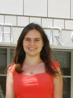 Lara bideyan in a red shirt