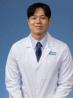 Alexander Hou, MD