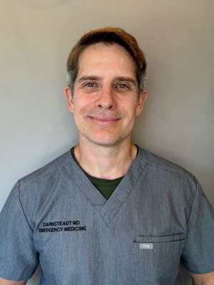 Derrick Darnsteadt, MD