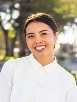 Mika Nagamoto headshot