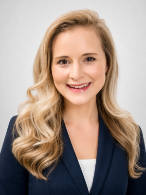 Dr. Ava Delu