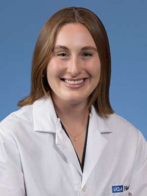 A headshot of Jenna Kupa, MD