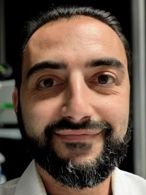 Dr. Varuzhanyan