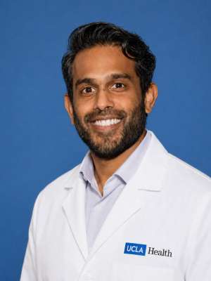 Aravinth Karunanandaa, MD