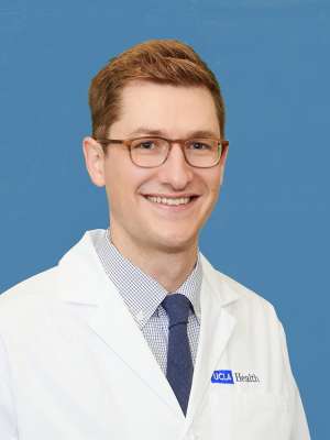 Noah J. Ravenborg, MD