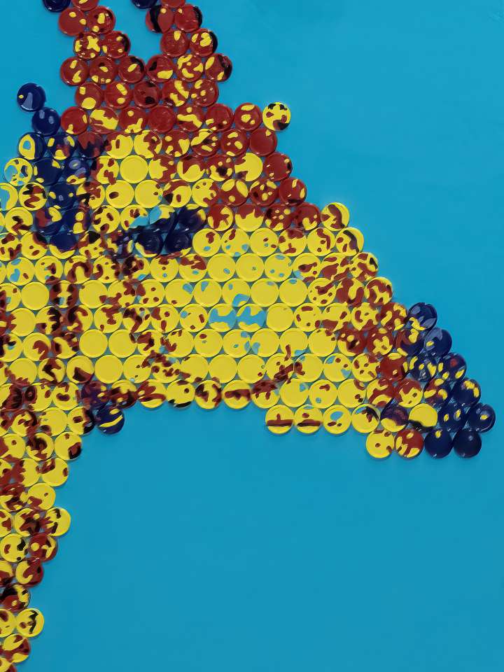 Nurse Cody Kaufman and his girlfriend, nurse Joanna Franco-Perez, created this giraffe out of medicine caps. (Photo by Joshua Sudock/UCLA Health)