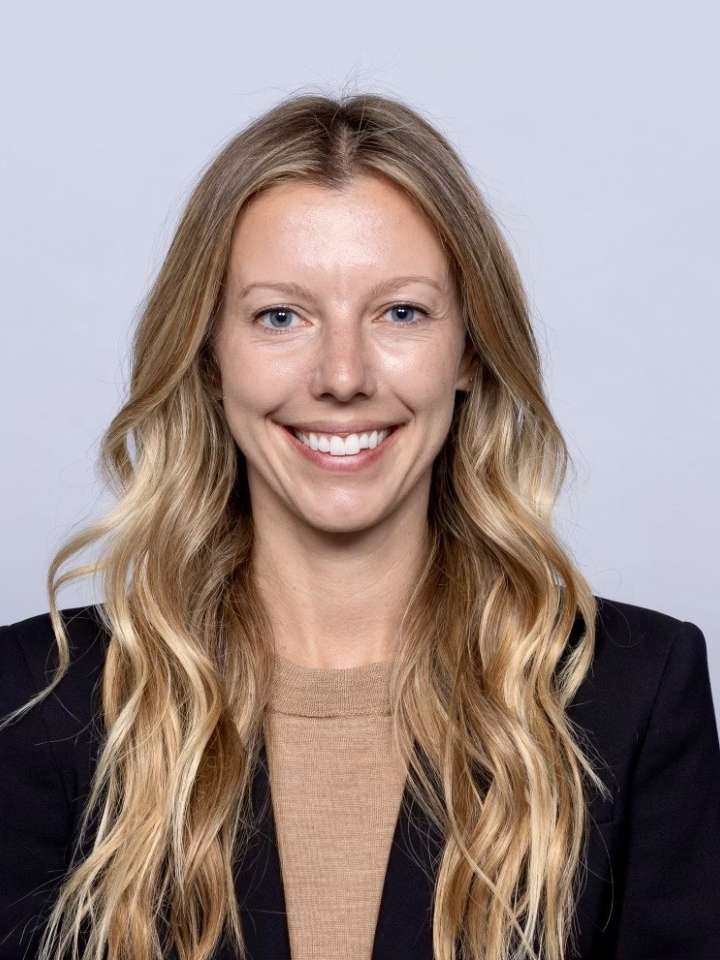 Amanda M. Honsvall Hoefler, MD Sports Medicine Santa Monica
