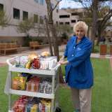 Eilish Hathaway with the Kindness Cart on the UCLA Health campus