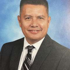 Johnathan Chaikitiratana headshot