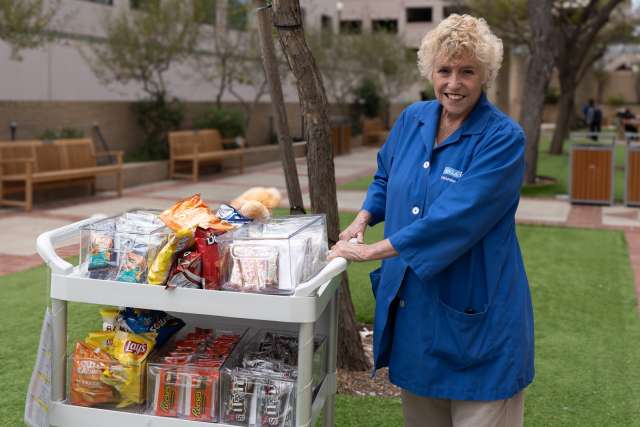 Eilish Hathaway with the Kindness Cart on the UCLA Health campus